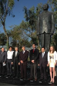 Entrega Jefe de Gobierno el recuperado Parque Lázaro Cárdenas en el Centro Histórico