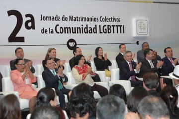 De manera legal contraen matrimonio 58 parejas de la Comunidad Lésbico/Gay