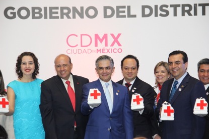 Dona GCDMX  dos ambulancias a la Cruz Roja y ofrece reunir más de 8 millones de pesos en la colecta