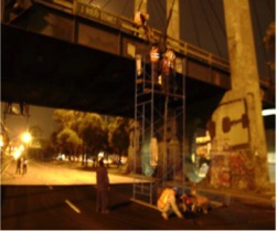 Un ejército de hombres y mujeres embellecen  y mantienen la Ciudad por las noches