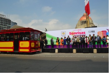 Pone en marcha Jefe de Gobierno el Programa de Turismo Social “Sonrisas por tu Ciudad” para niños y adultos mayores