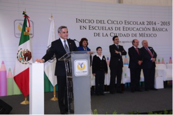 Con dos compromisos fundamentales del Jefe de Gobierno: erradicar el bullying y entregar Tablets a niños de 5º de primaria y a los de Secundaria, inicio en la CDMX el ciclo escolar 2014/2015