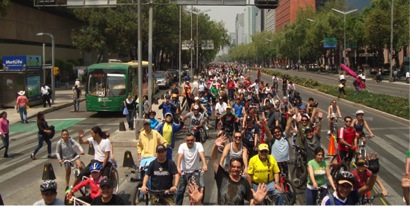 “Muévete en Bici” rompe su propio récord. Este domingo reunieron 57 mil pedalistas