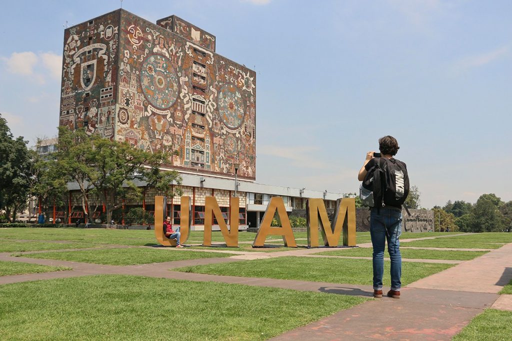 La UNAM, autonomía en subasta