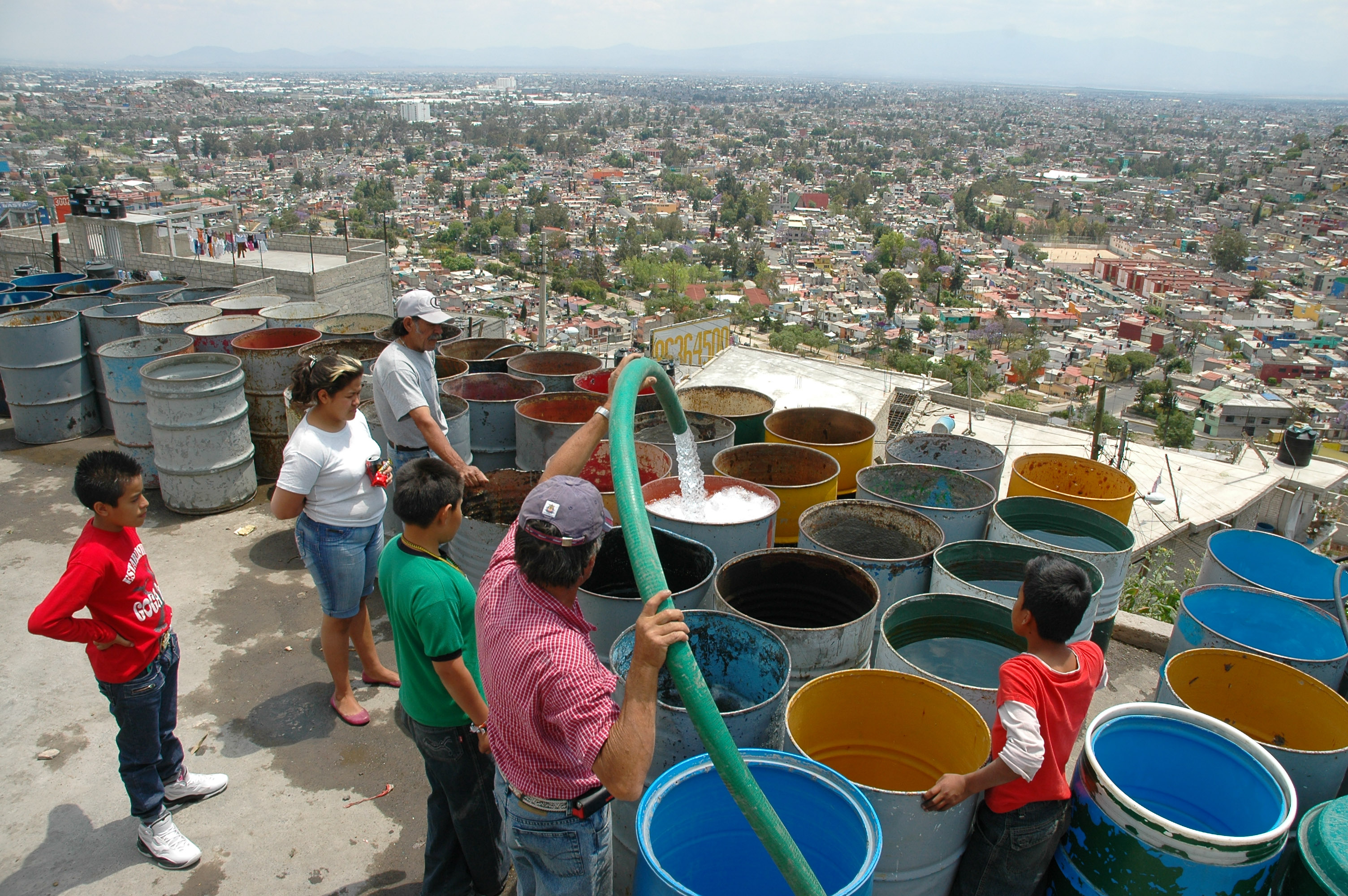 Sin agua se derrumba el imperio