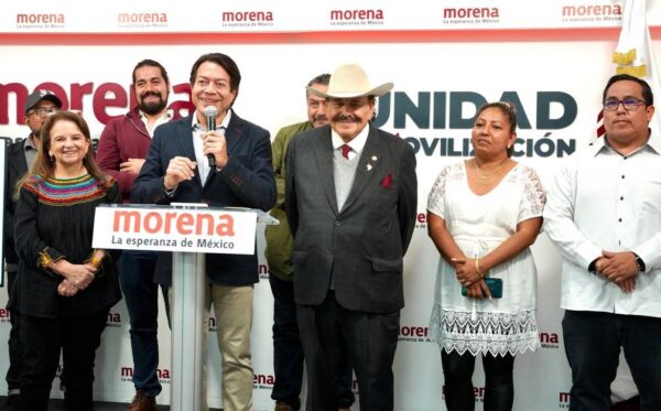 Morena se decide por Armando Guadiana para buscar la gubernatura en Coahuila