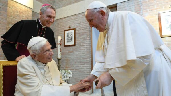 Murió a los 95 años el Papa emérito Benedicto XVI