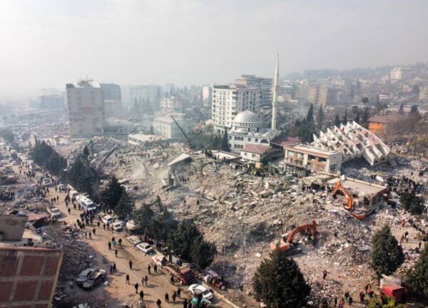 Superan los 50,000 muertos en Turquía tras el terremoto de febrero pasado