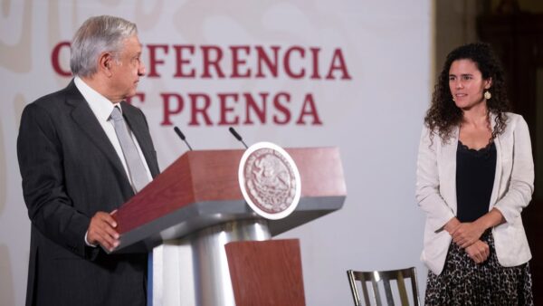 Se le acaban los funcionarios a AMLO; destapa un hoyo para tapar otro al designar titular en Gobernación