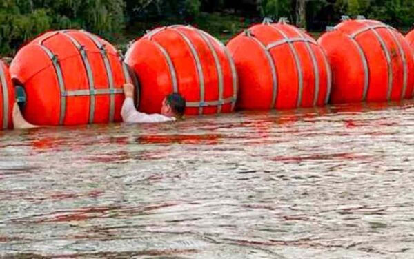 Muro flotante en el Río Bravo cobra su primera vida