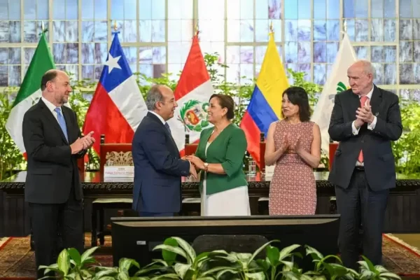 Chile acaba con berrinche de AMLO y entrega a Perú presidencia de la Alianza del Pacífico