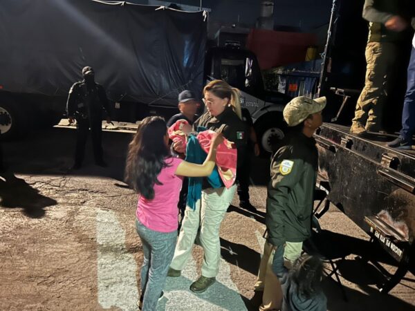 Nada frena el éxodo de migrantes que cruzan por México; rescatan a 230 en Puebla