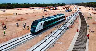 A cuatro meses para su inauguración, tres tramos del Tren Maya con atraso del 70%