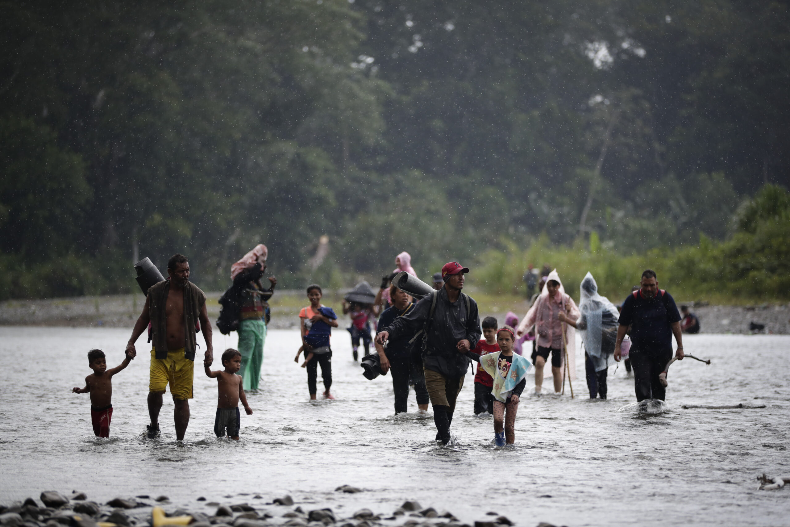 Casi 400,000 migrantes han cruzado la selva del Darién para llegar a México y EU