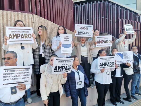 Presentan trabajadores del Poder Judicial amparo colectivo contra extinción de fideicomisos