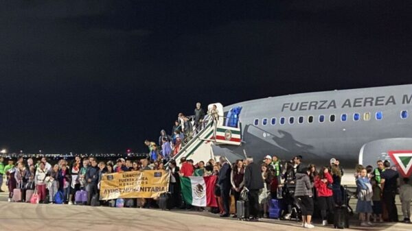 España, enlace del puente aéreo para sacar a más mexicanos de Israel