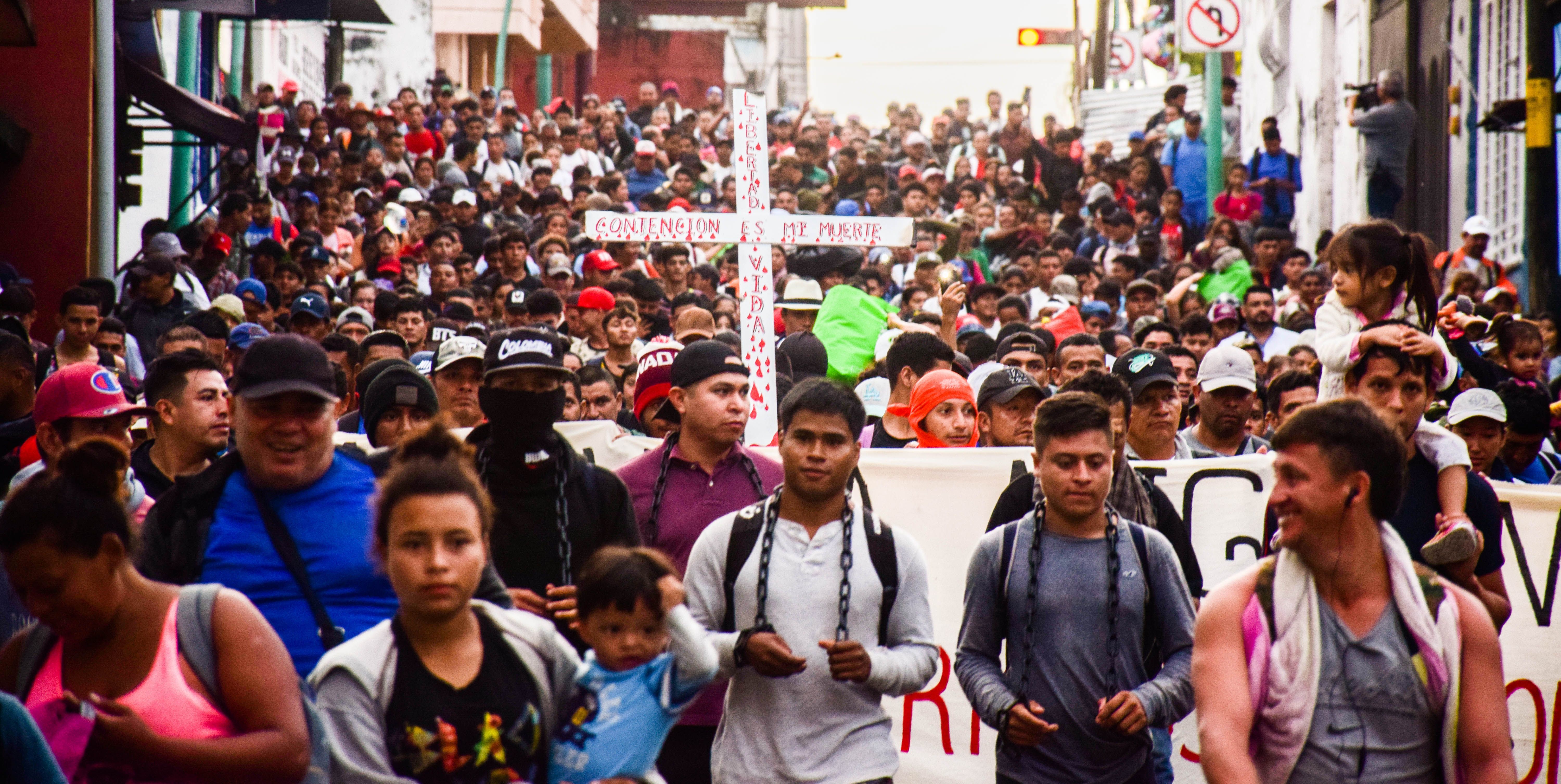 Caravana con 7,000 migrantes salió de Chiapas con rumbo a la CDMX