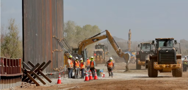 EU comenzó a reforzar el muro antiinmigrante en su frontera con México