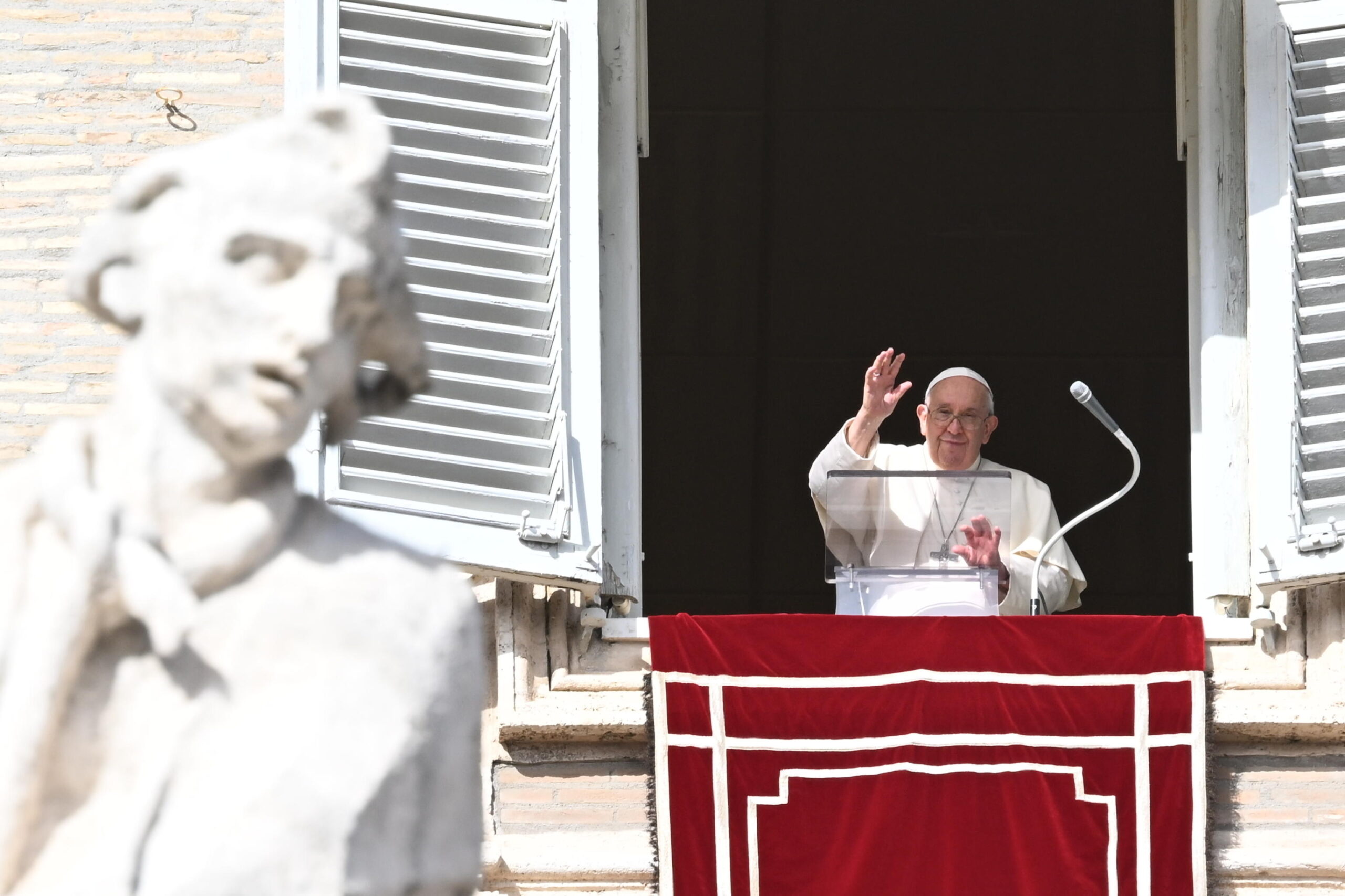 «En nombre de Dios», cesen el fuego en Gaza, clama el Papa desde El Vaticano