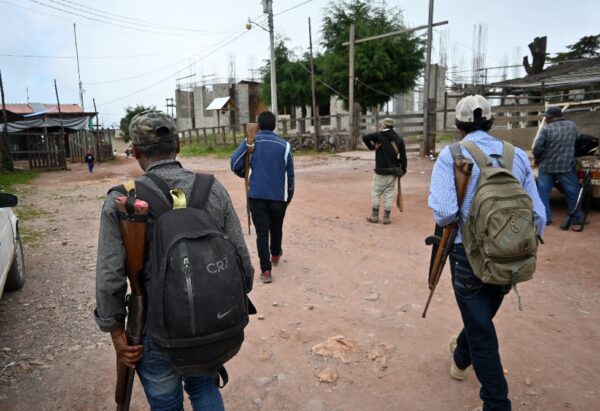 En San Miguel Totoloapan, Guerrero, claman por ayuda tras secuestro de 18 personas