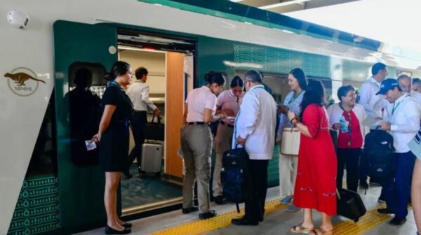 Menú caro, sin comida regional, boletos con alto costo y retraso en recorridos, realidad del Tren Maya