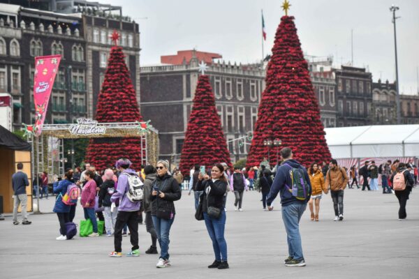 Por fiestas navideñas salen de vacaciones 24 millones de estudiantes en México