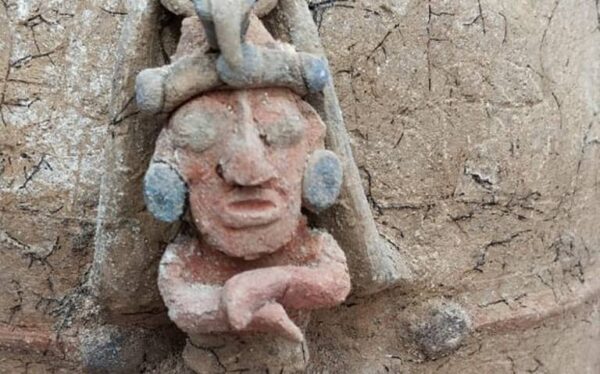 Hallan urna funeraria del dios del maíz en el Tramo 7 del Tren Maya