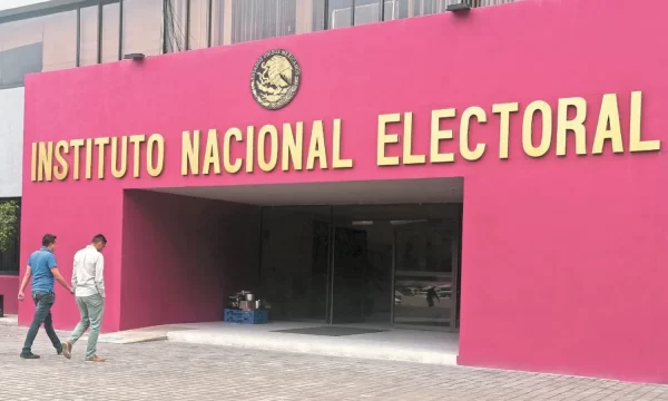 INE advierte a presidenciables que es obligatoria su participación en los tres debates