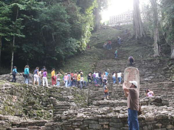 La 4T admite presencia del narco en zonas arqueológicas de Chiapas pero minimiza el problema