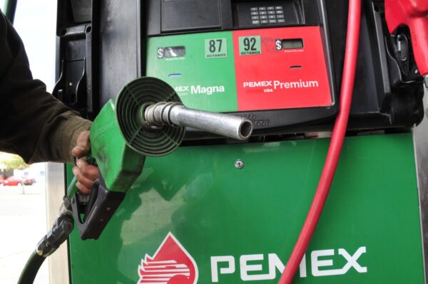 Gasolinazo de 29.99 el litro en Veracruz; AMLO minimiza ese golpe al bolsillo