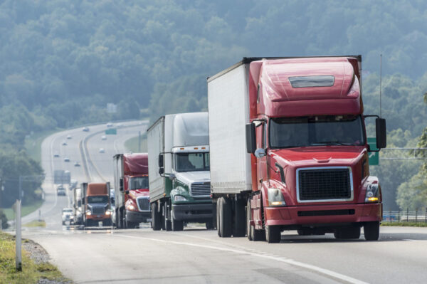 En México se registran 46 robos diarios a transportes de mercancías, denuncia Concamin