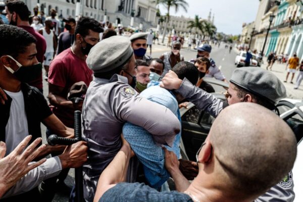 “En Cuba el hambre es más grande que el miedo”, reclamo desde el corazón de la isla