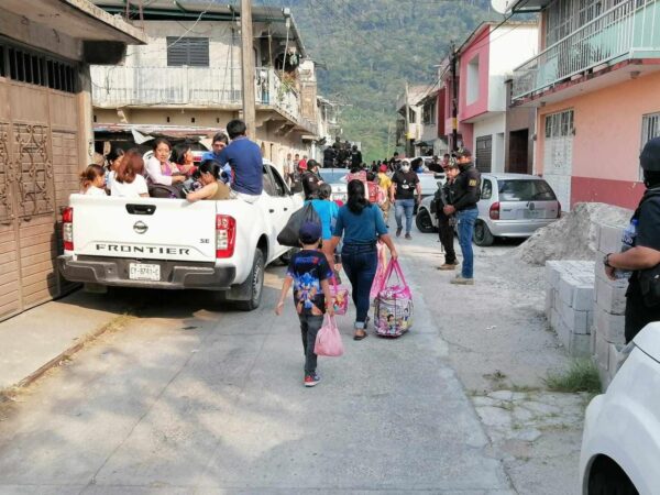 Huyen más de 4,000 indígenas de sus hogares en Chiapas, por violencia de grupos delictivos