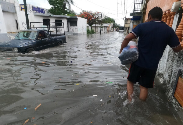 Ciclón tropical «Uno» aumenta velocidad en el Golfo de México; tocará tierra la madrugada del jueves