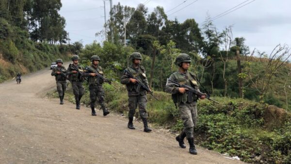 Guatemala refuerza su frontera con México ante arribo de más chiapanecos que buscan asilo