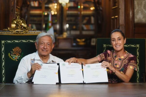 AMLO ignora suspensión provisional de un juez y promulga Reforma al Poder Judicial