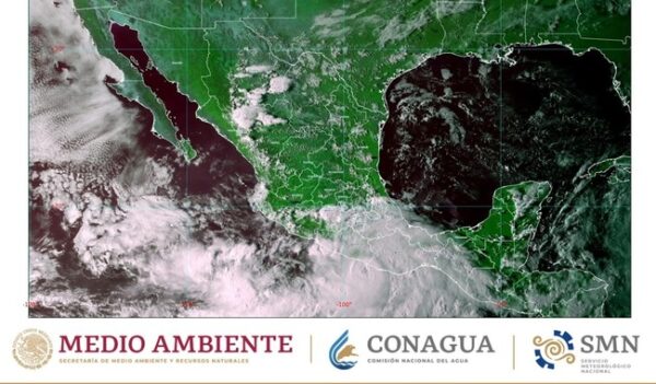 Huracán John amenaza con impactar Oaxaca como categoría 3