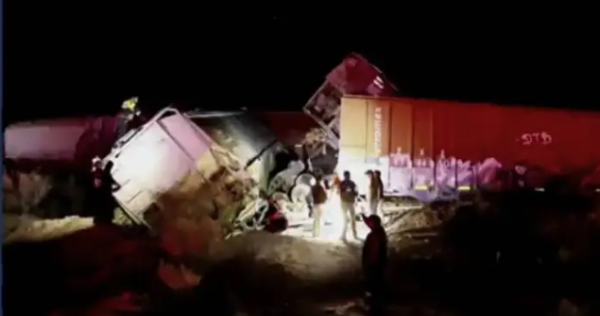 Un migrante muerto y cuatro lesionados al descarrilar tren en Chihuahua